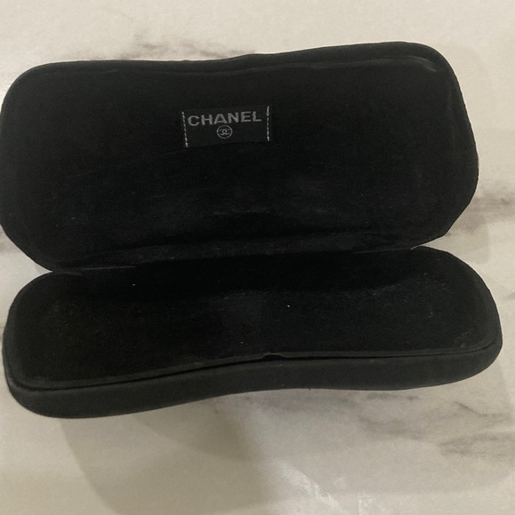 CHANEL Accessories - CHANEL Elegant Black Eyewear Case